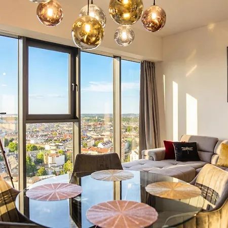 Lägenhet Ans Hanza Tower - 22nd Floor With View, Swimming Pool, Sauna, Jacuzzi, Viewing Terrace *