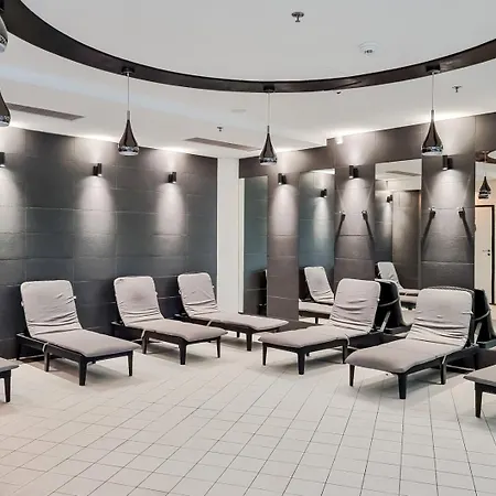 Ans Hanza Tower - 22nd Floor With View, Swimming Pool, Sauna, Jacuzzi, Viewing Terrace Lägenhet *