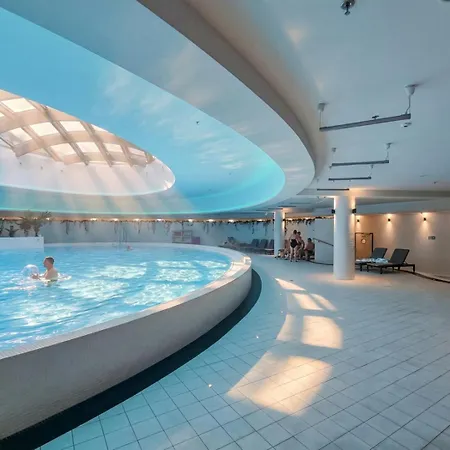 Lägenhet Ans Hanza Tower - 22nd Floor With View, Swimming Pool, Sauna, Jacuzzi, Viewing Terrace